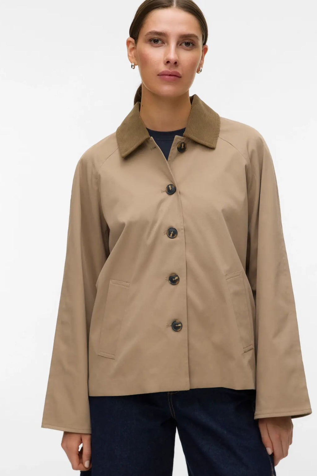 Chelseafia trumpa striukė – sidabrinė audinė