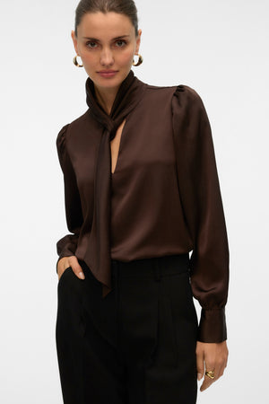 Nini CŽV viršuje - šokolado tortas