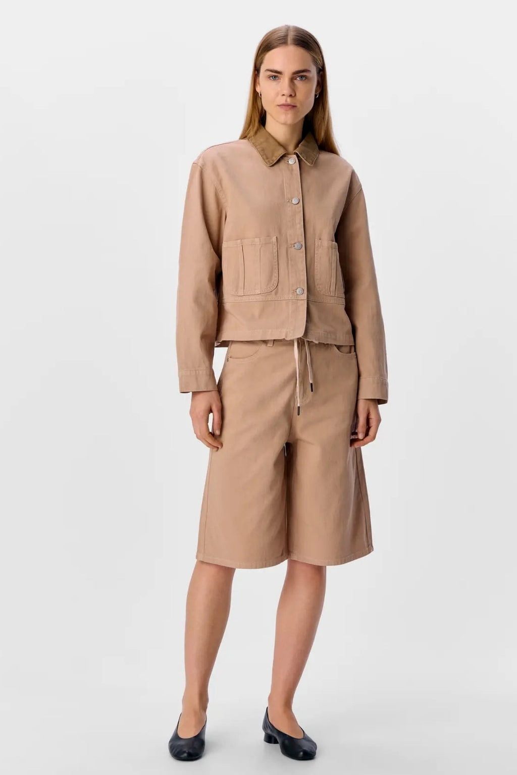 „Avery Bermuda“ džinsai - „Sandshell“