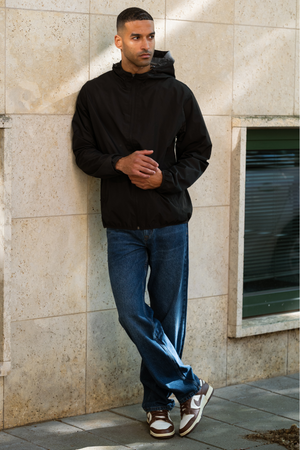 Vėjo lūžis - juodas