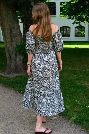 Lia suknelė - juoda