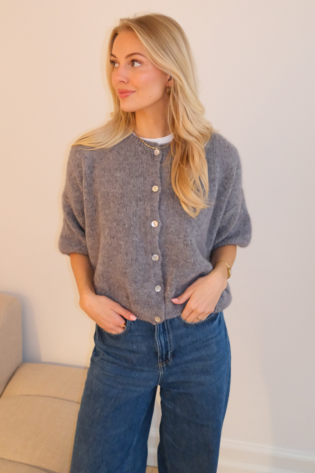 Marijos trumpomis rankovėmis trikotažas – pilka