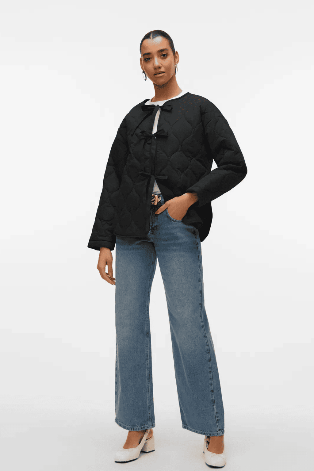 „Sabine LS“ dygsniuota striukė - juoda