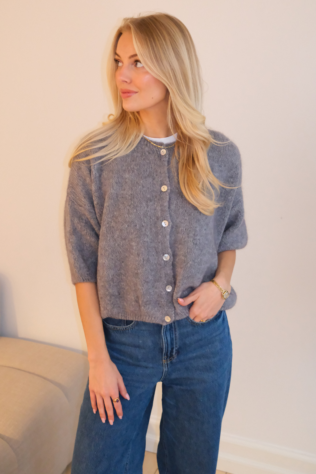 Marijos trumpomis rankovėmis trikotažas – pilka