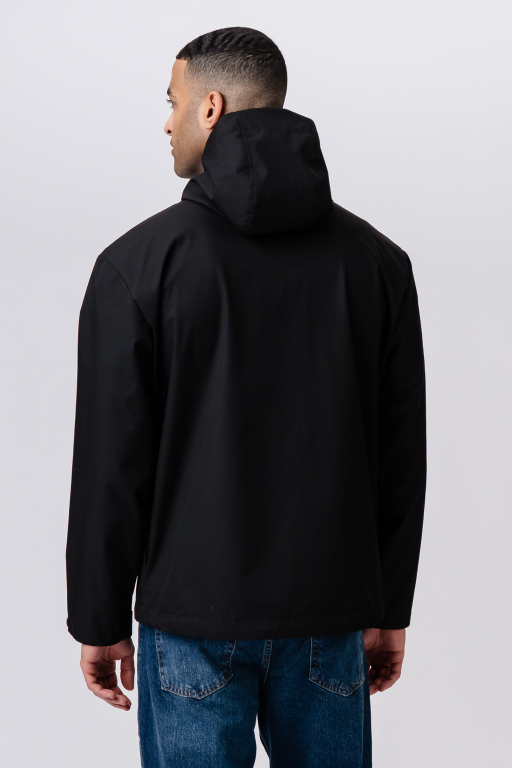 Klasikinė striukė nuo lietaus – juoda