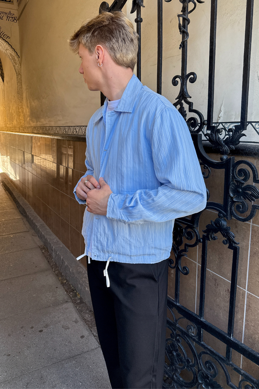 „Ezra“ striukė - šviesiai mėlyna