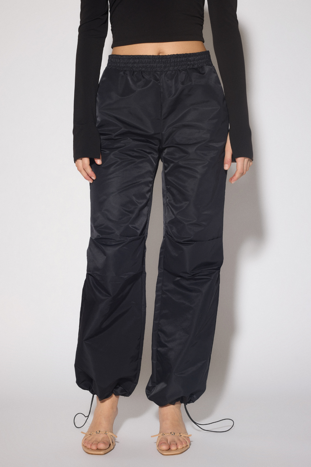 „Neco“ takelis Pants - juoda