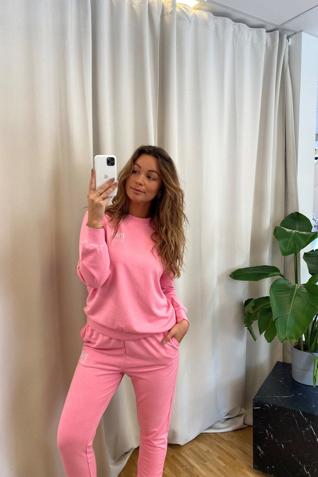 Spalvotos prakaito kelnaitės - rožinės spalvos