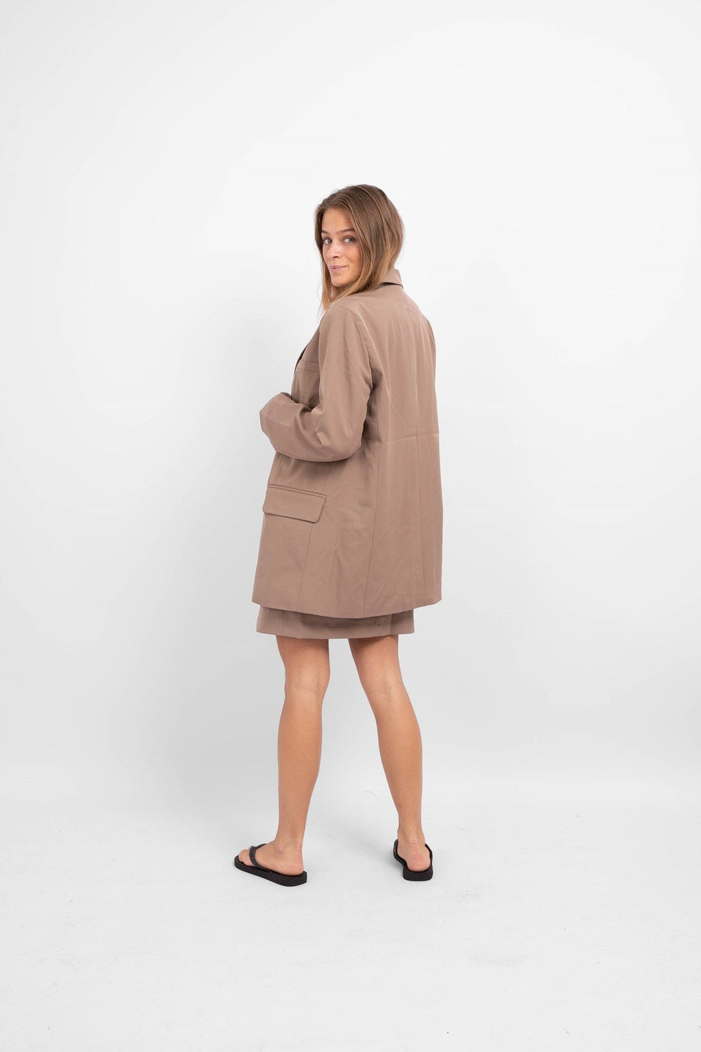 Dydis per didelis bazeris - iškastinė