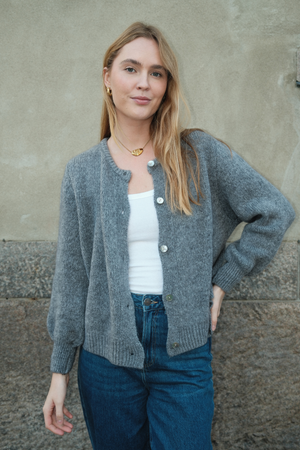 Anna Cardigan – tamsiai pilka