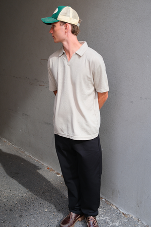 Atlasas tekstūruotas polo - chaki