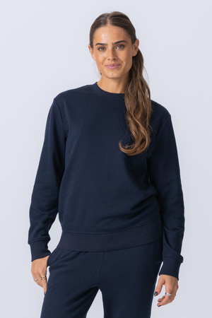 Essential Crewneck – Navy