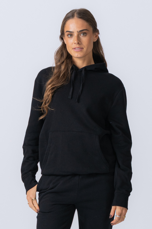Essential Hoodie - juodas