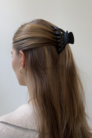 Hollow Claw Clip - Black