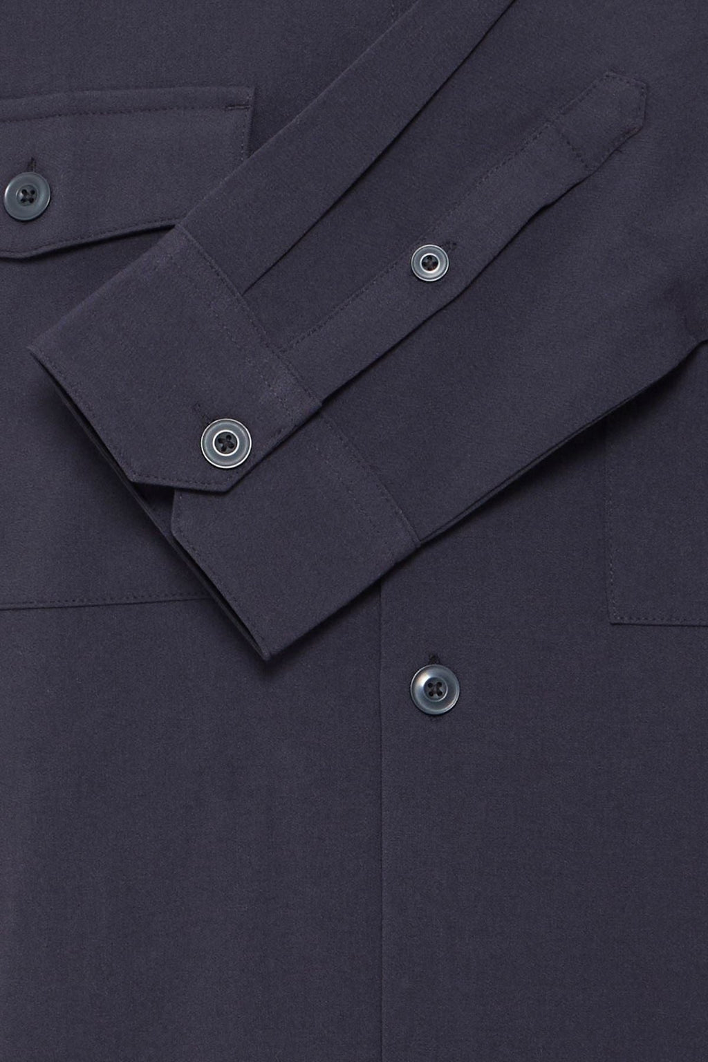 Chrisas viršuje - tamsus karinis jūrų laivynas