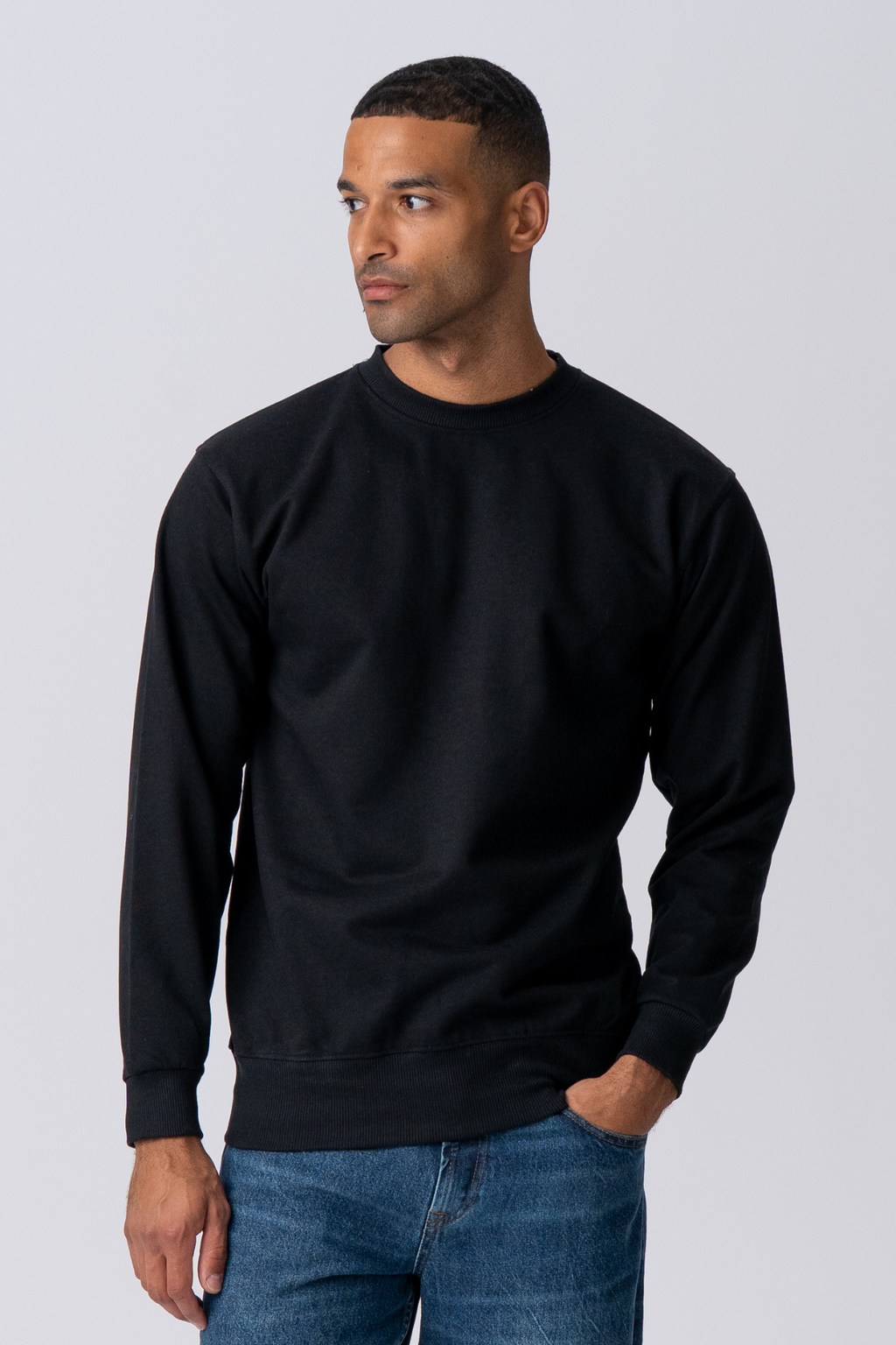 Essential Crewneck – juodas