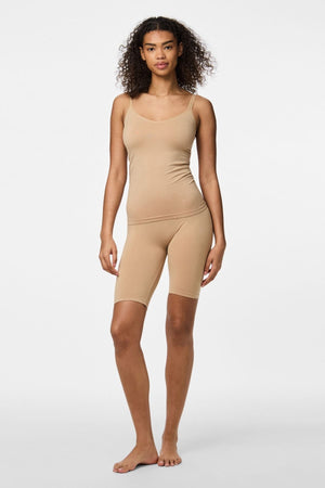 Paprastas apatinis viršus - gamta