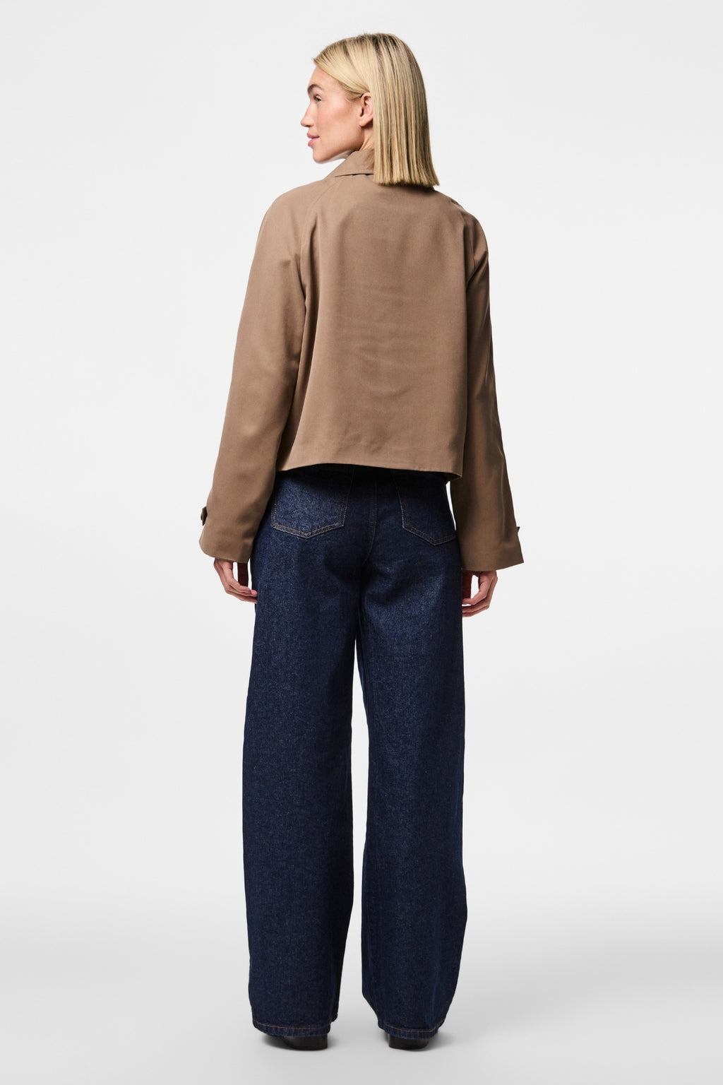 Scarlett trumpas paltas – rudas lęšis