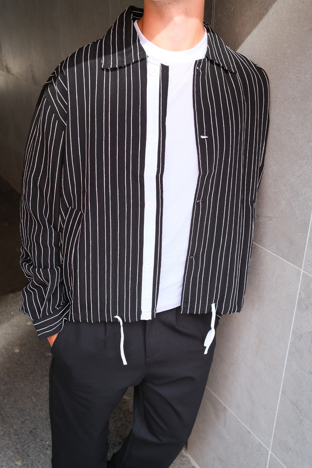 Ezra striukė - juoda