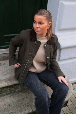 Twill striukė - tamsi alyvuogė