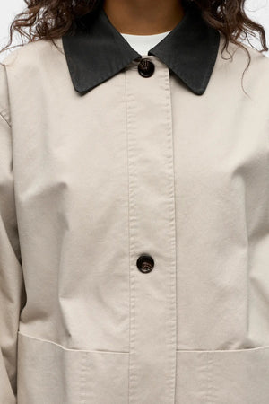 Alora Long Trenchcoat - beržo magnetas