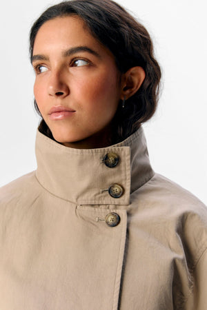 Gro Re Short Striukė – Desert Taupe
