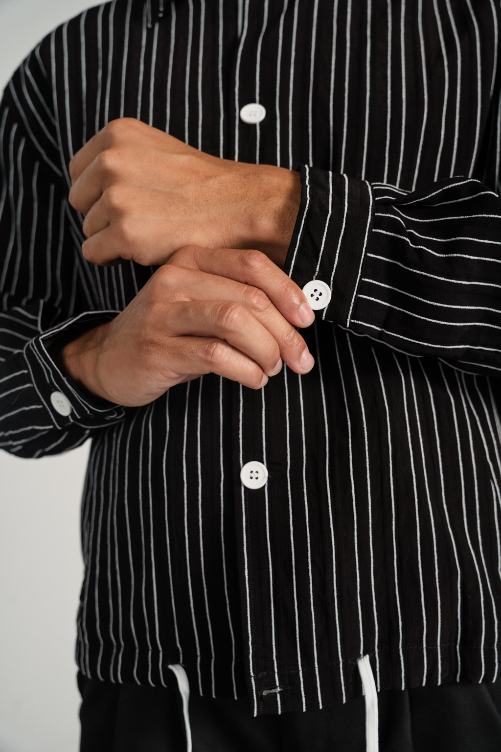 Ezra striukė - juoda