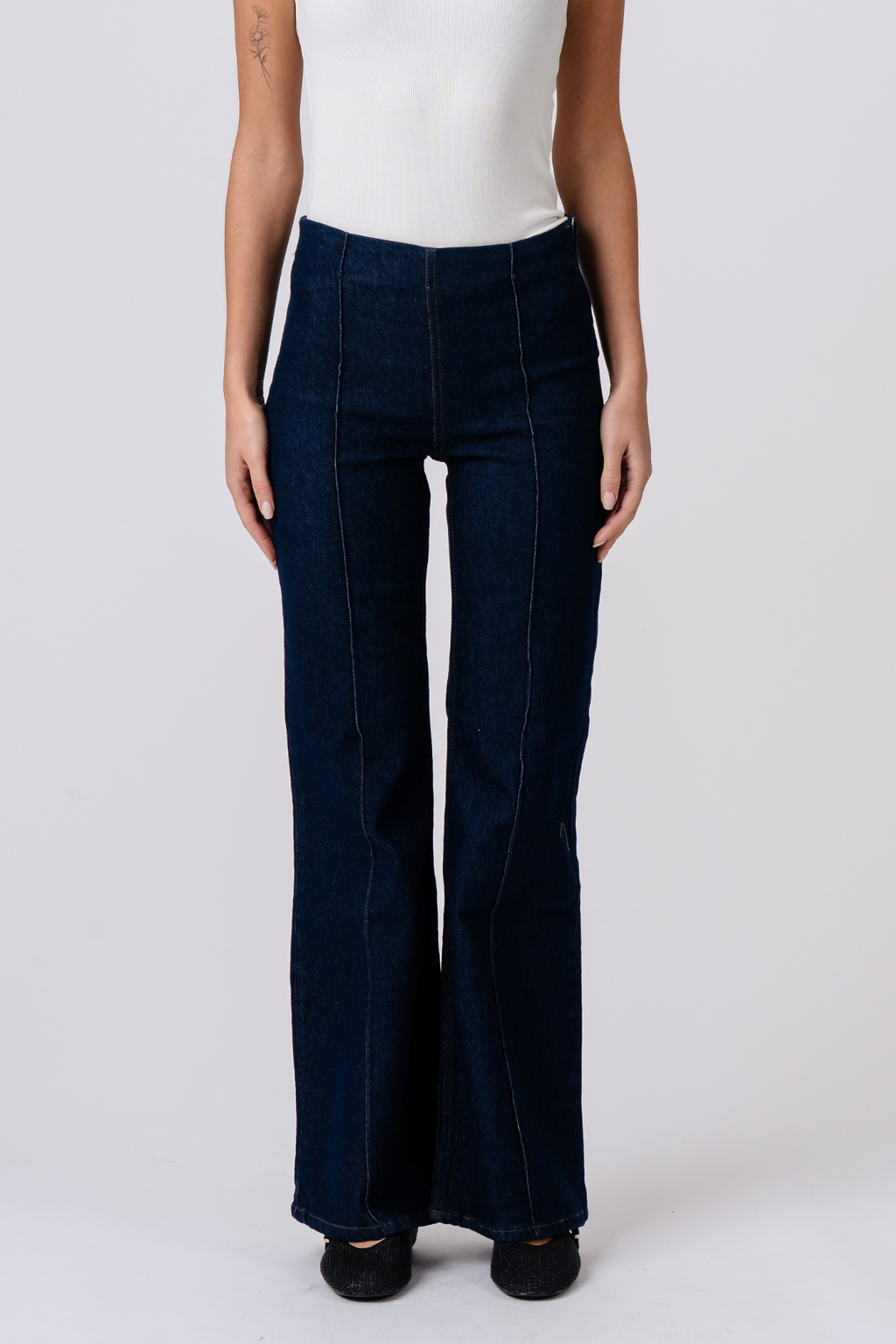 Arizonos džinsai – tamsiai mėlyni