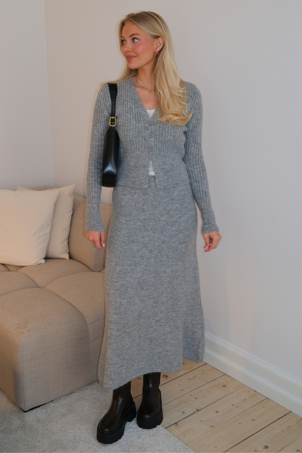 „Nova Knit“ sijonas – pilkas