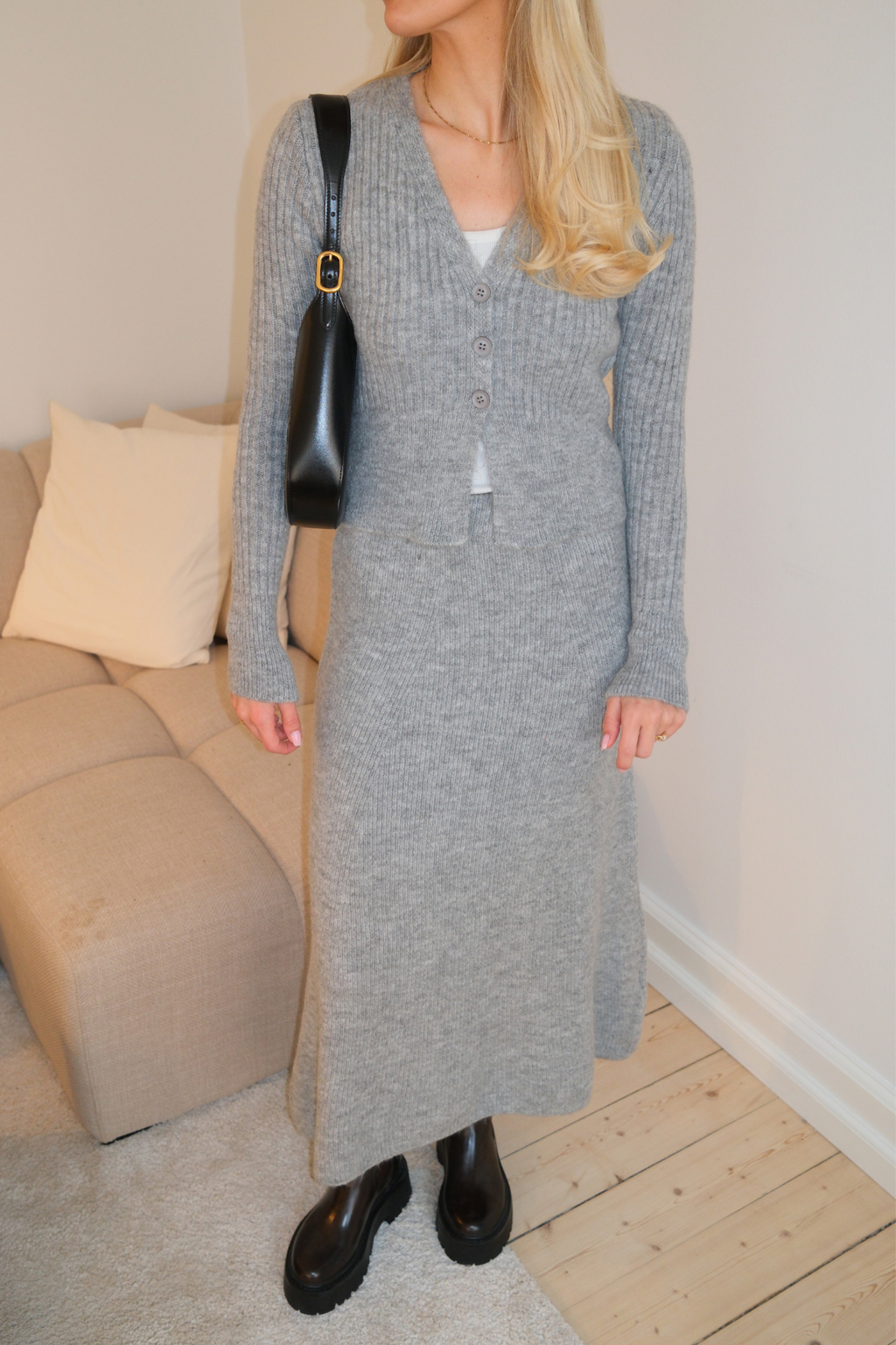 „Nova Knit“ sijonas – pilkas