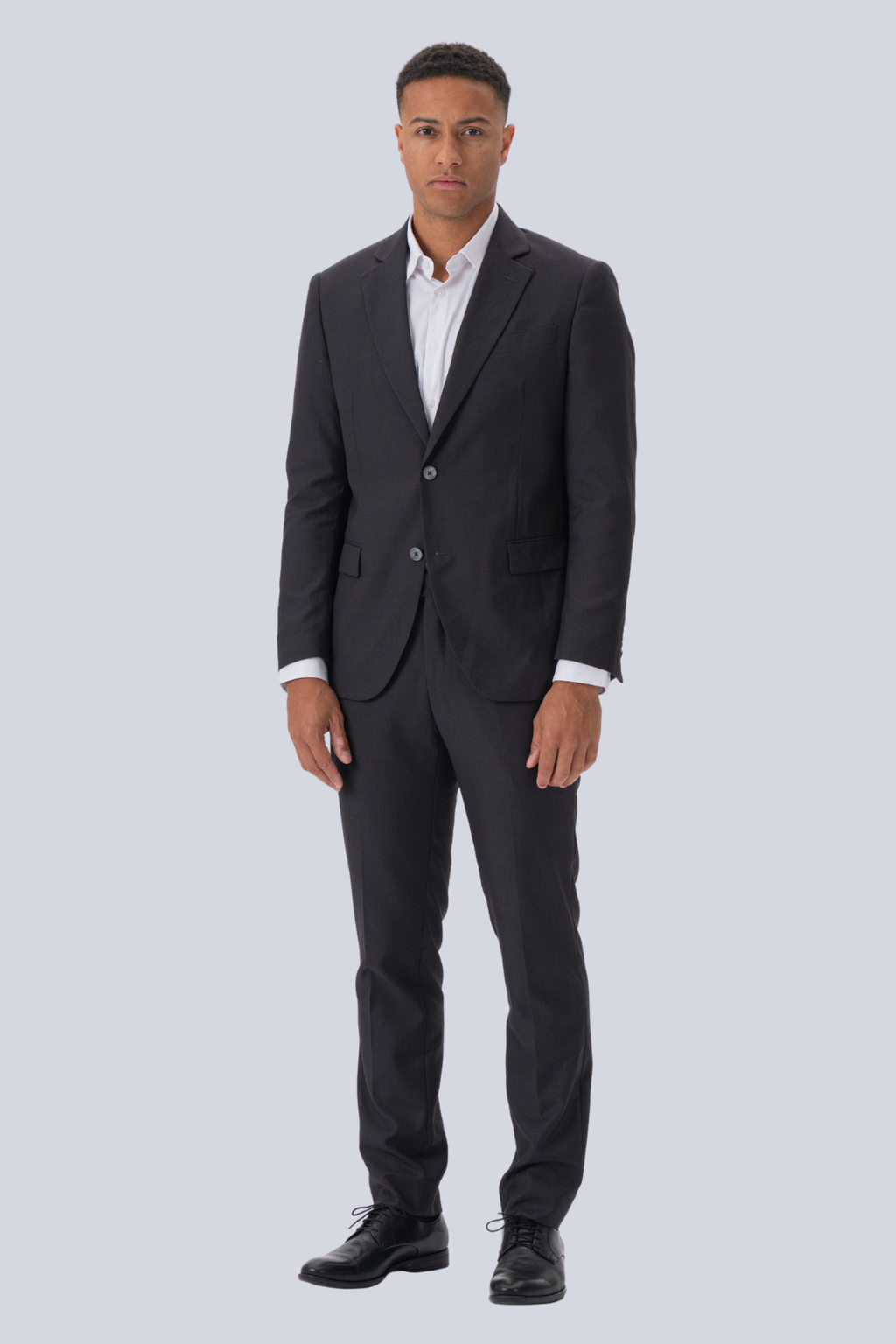 Premium Vienos krūtinės kostiumas (juodas)