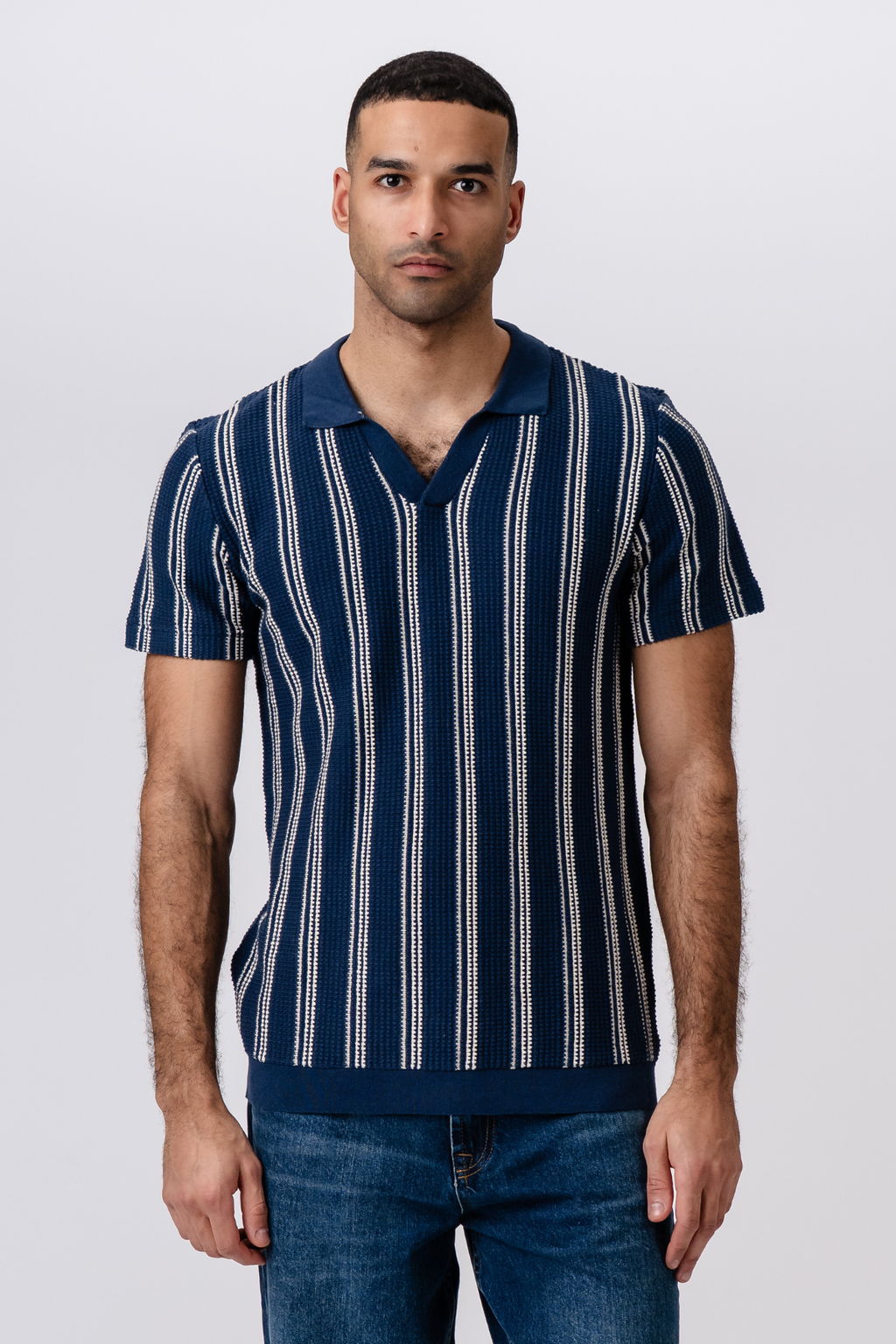 Dryžuotas megztinis - mėlynas