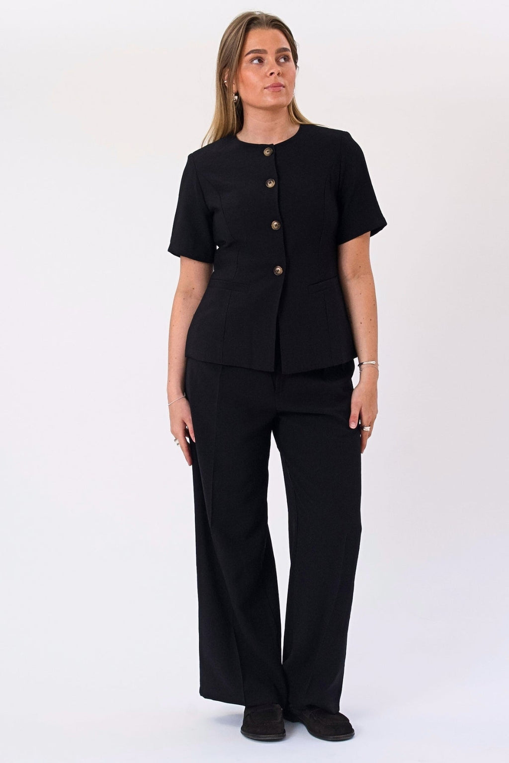 Isolde Blazer - juoda
