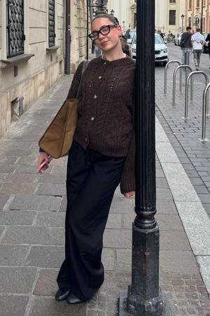 Botton Knit - Brown