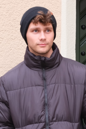 Charlie Beanie - juoda