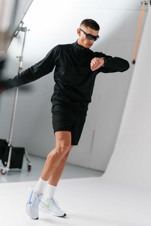 Epiro megztinis - juodas