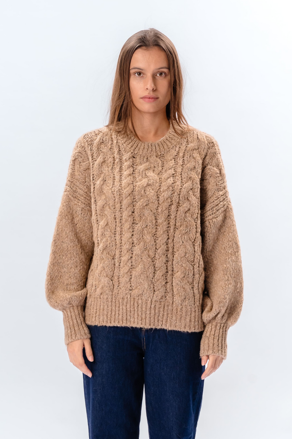 Emma Cable Knit – smėlio spalvos
