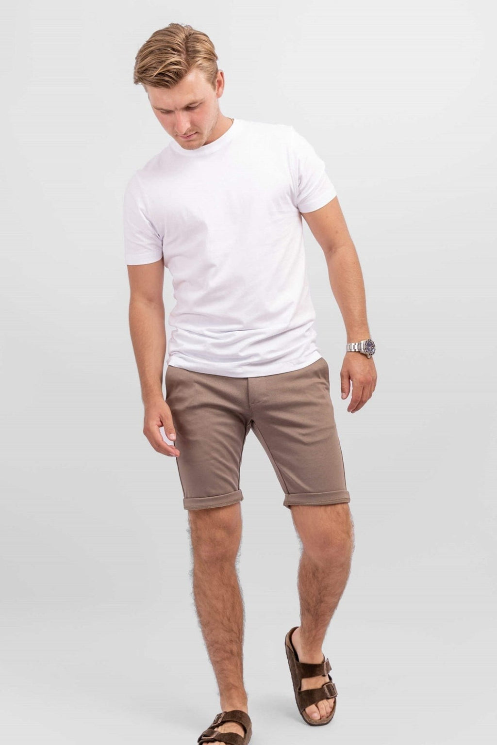 Chino Shorts - graikinis riešutas