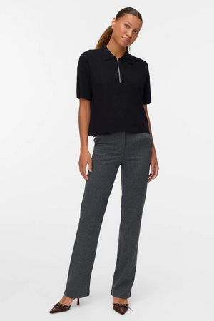 Auksas 2/4 „Poloneck“ megztinis - juodas