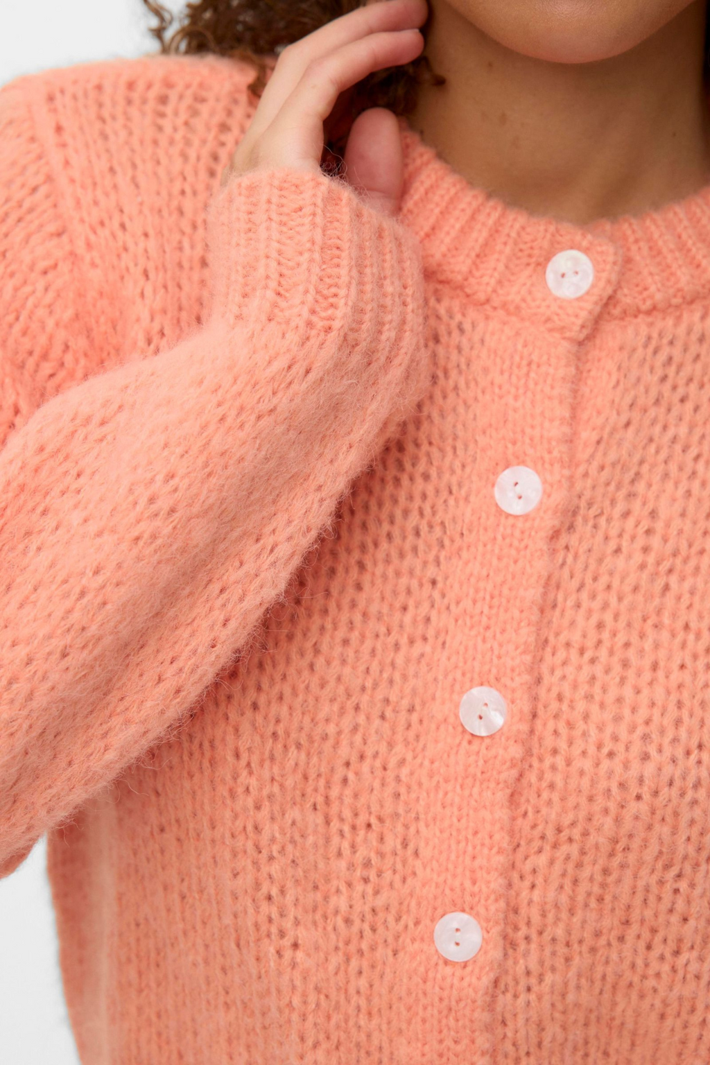 Wilo O-Neck Cardigan - Cantaloupe