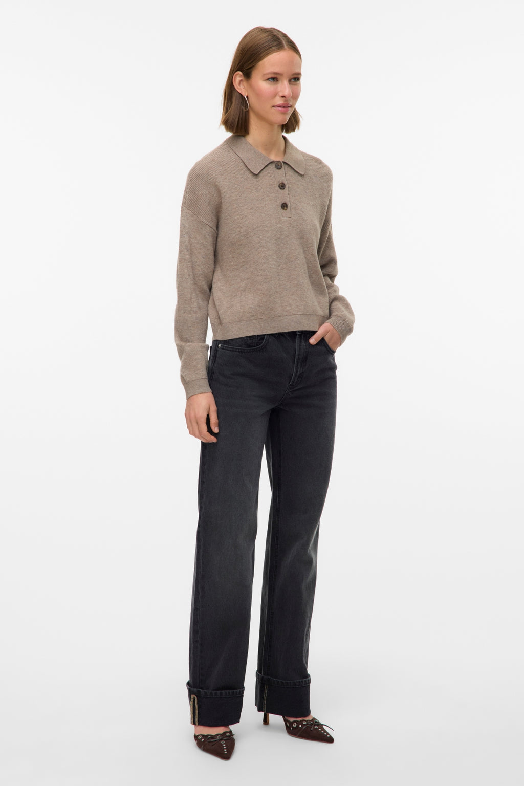 Jaudinantis Polo megztinis su kaklu – sidabrinė audinė