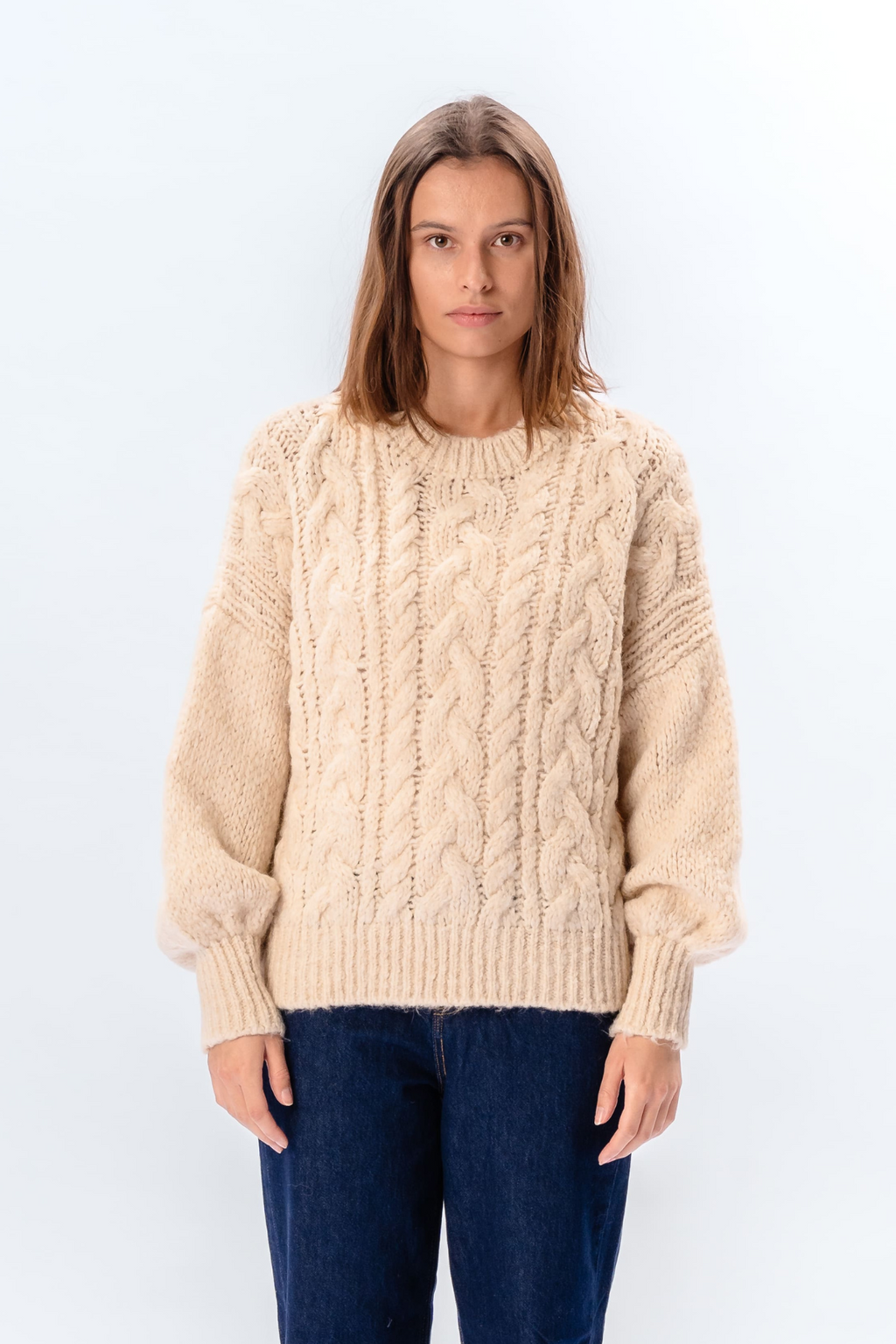 Emma Cable Knit – beveik baltas