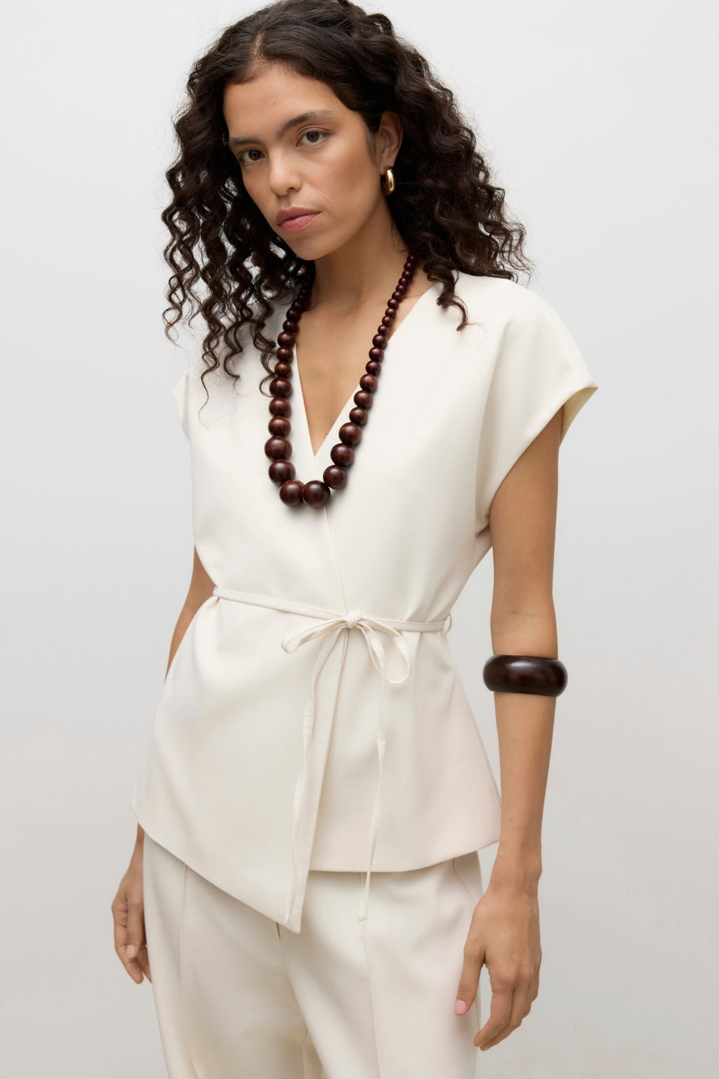 Vannah V-Neck Midi liemenė - beržas