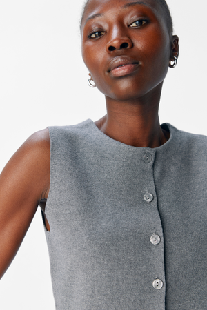 „Reynard Knit Vest“ - vidutinio pilkos spalvos melange