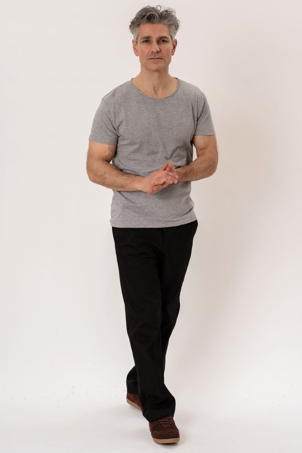 Gilus apvalus kaklas - šviesiai pilka