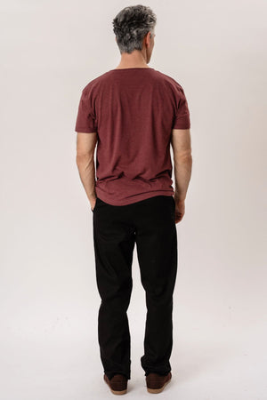 Gilus apvalus kaklas - margas raudonas