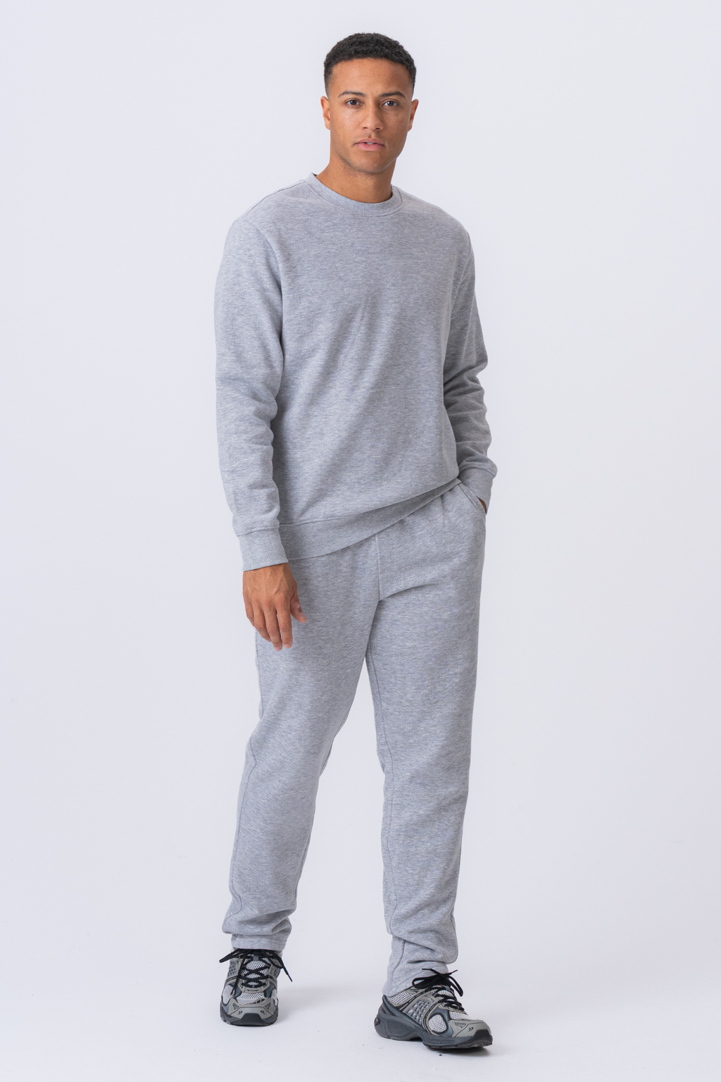Essential Sweatset – pilka
