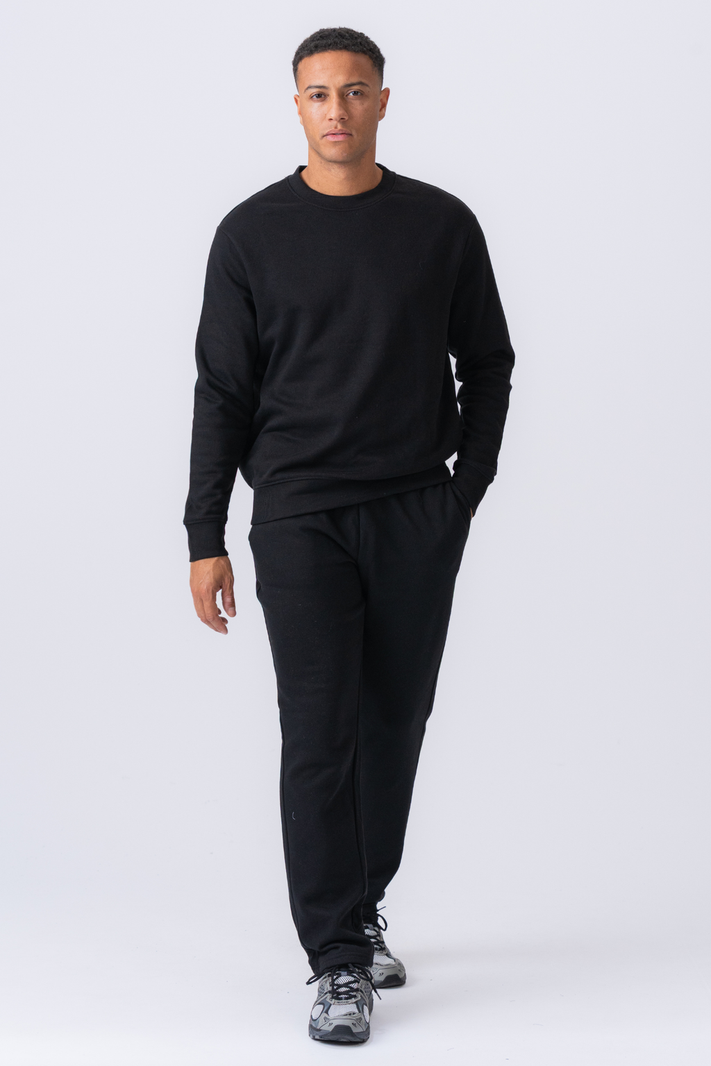 Essential Sweatpants - Black