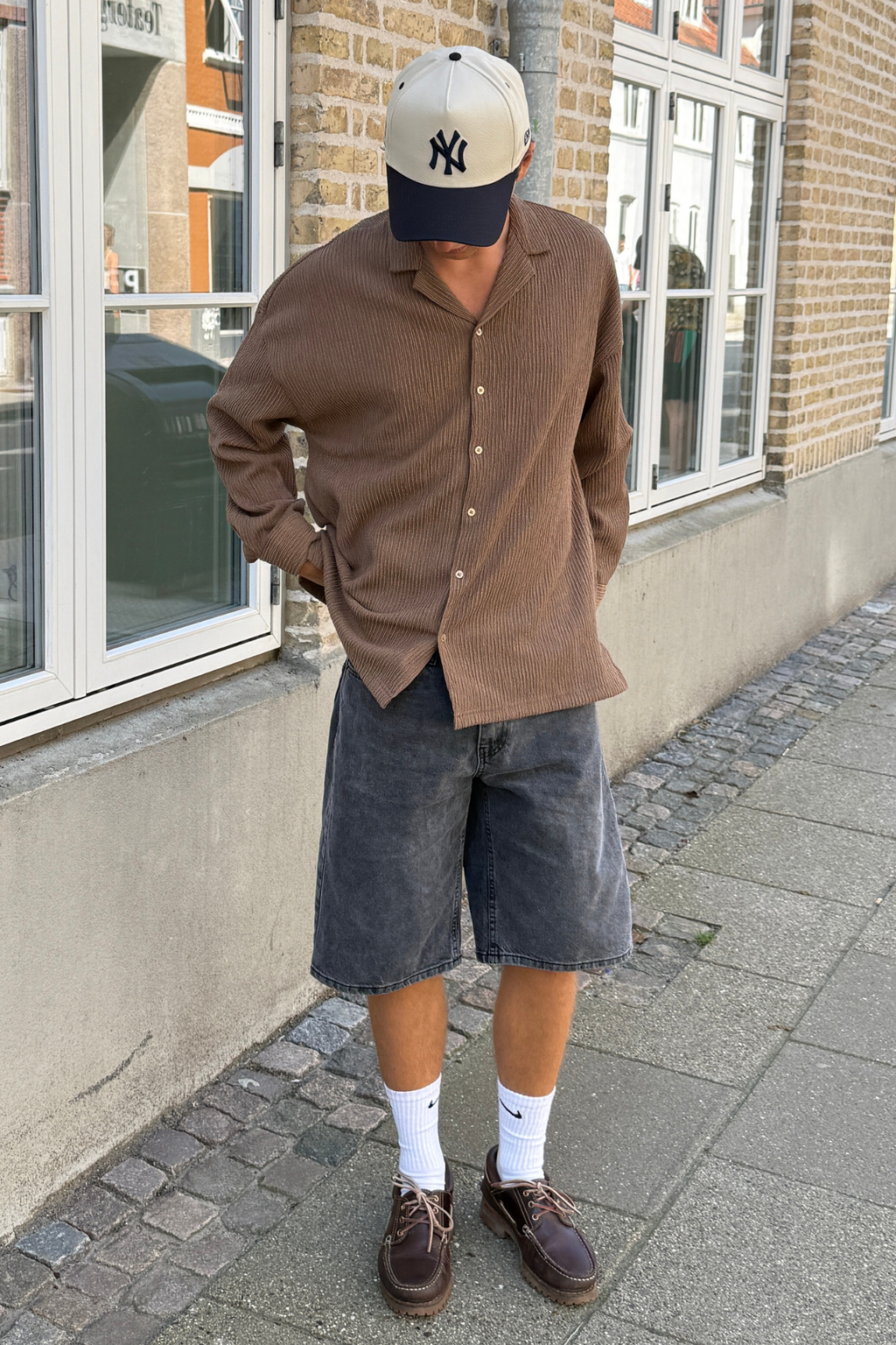 Aidano marškinėliai - rudi