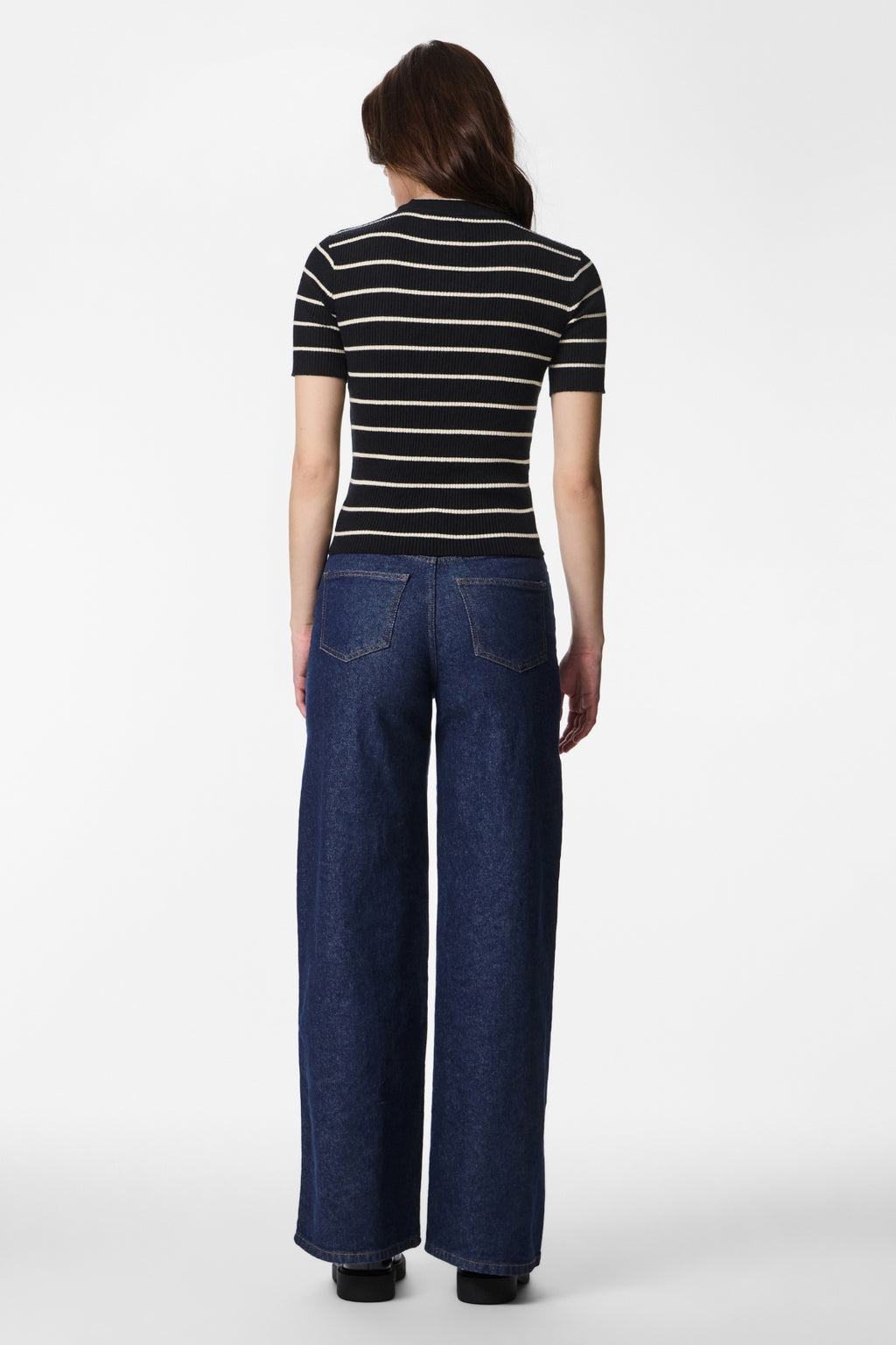 Mira O-Neck Knit - Black Birch